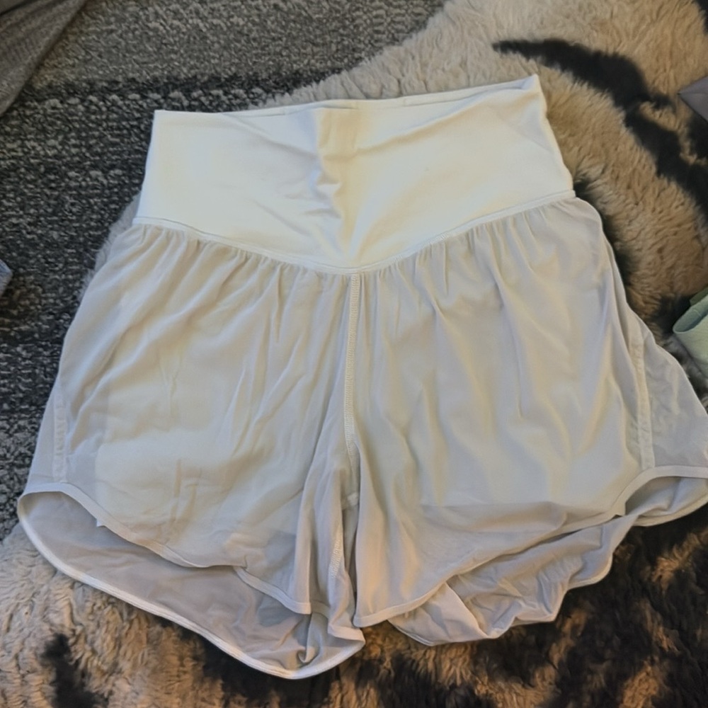 Lululemon White/Bone Nulu Mesh HR Shorts